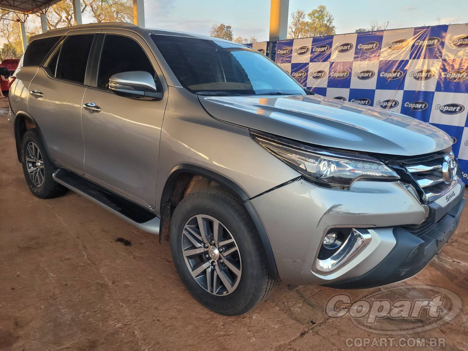 Veículo Toyota SW4 2019 TOYOTA SW4 SRX 2.8 D-4D Turbo Diesel 2019 em leilão