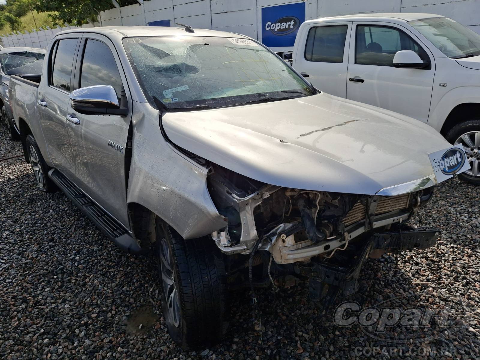 Toyota Hilux CD SRX 2.8 D-4D Turbo 2018 Médio Dano Frontal
