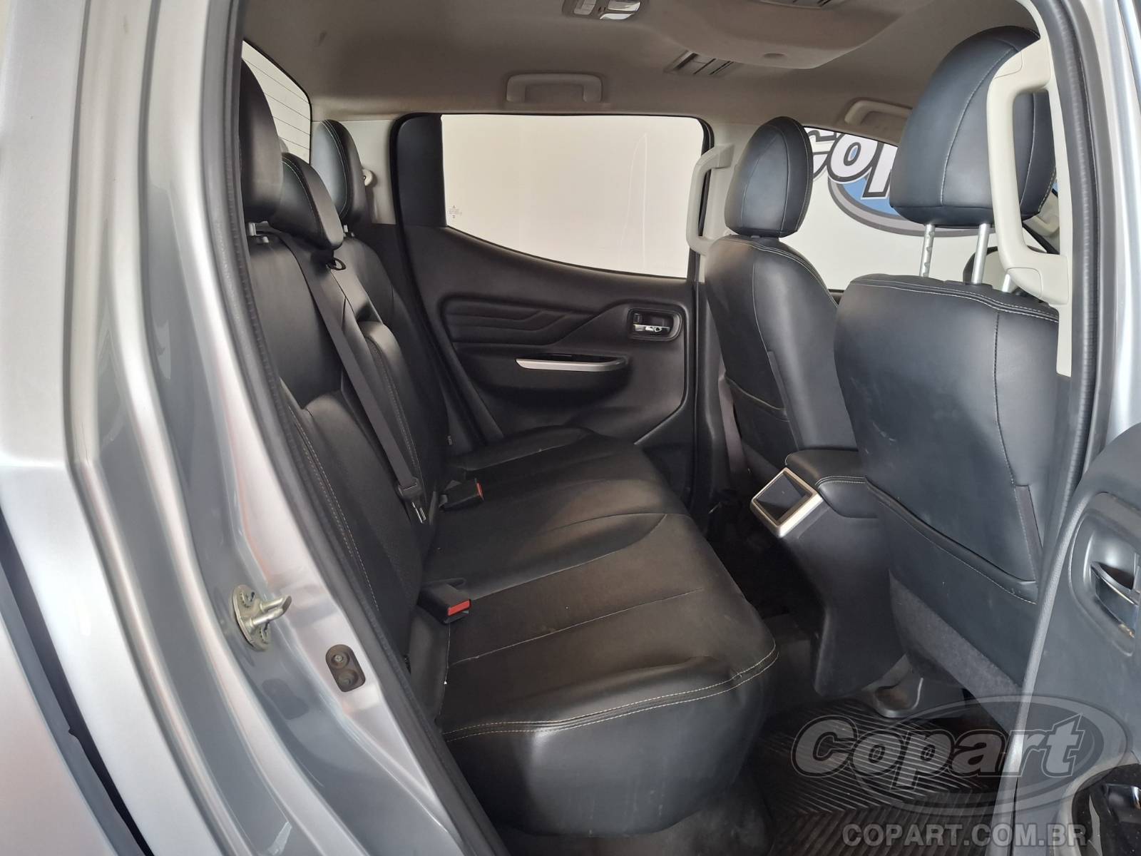 Foto 6 de 10: 2024 MITSUBISHI L200 TRITON