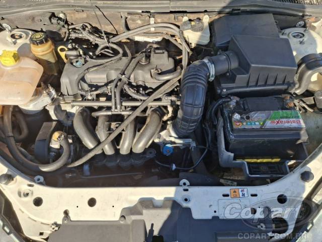 2004 FORD FOCUS 
