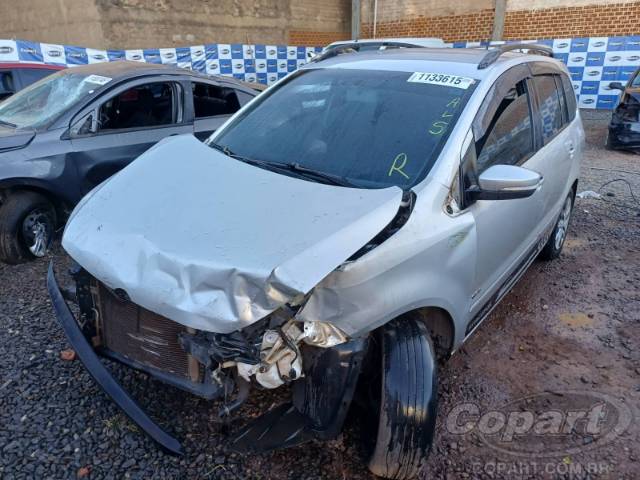 2013 VOLKSWAGEN SPACEFOX 