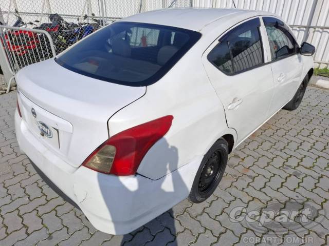 2018 NISSAN VERSA 