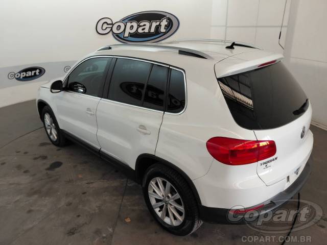 2015 VOLKSWAGEN TIGUAN 
