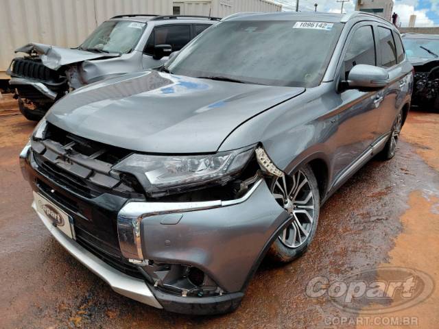 2018 MITSUBISHI OUTLANDER 