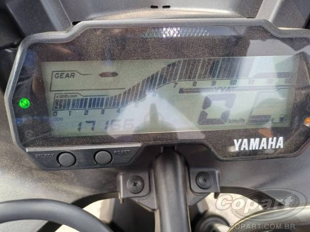 2025 YAMAHA YZF R15 