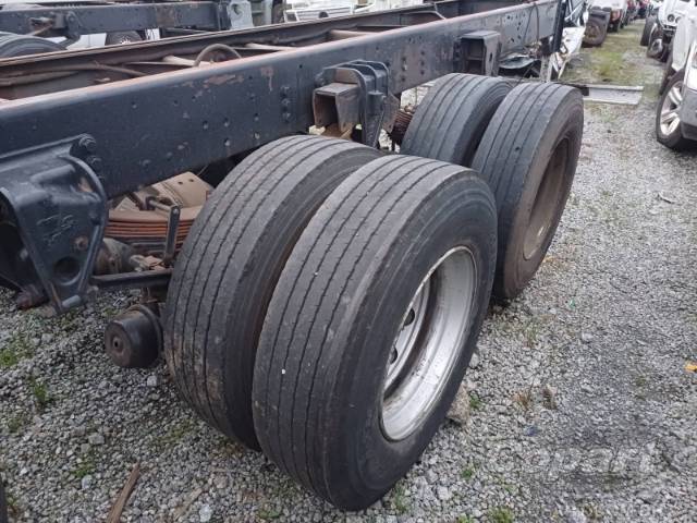 2011 VOLKSWAGEN CONSTELLATION 