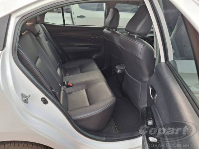 2023 TOYOTA YARIS SEDA 