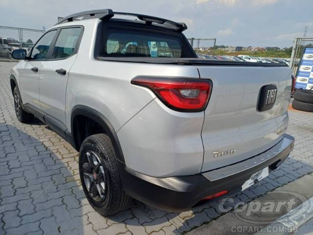 2017 FIAT TORO 
