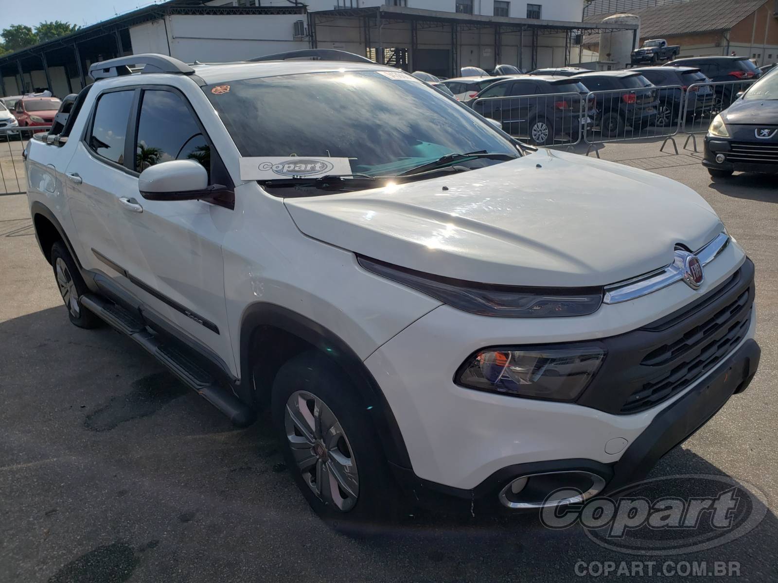 Veículo Fiat Toro Fiat Toro Freedom AT6 1.8 16V E.Torq 2020 Pequena Monta 2020 em leilão