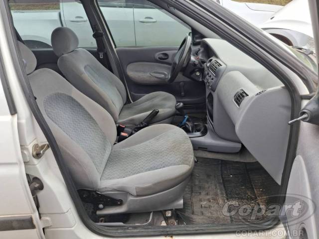 2001 FORD ESCORT SW 