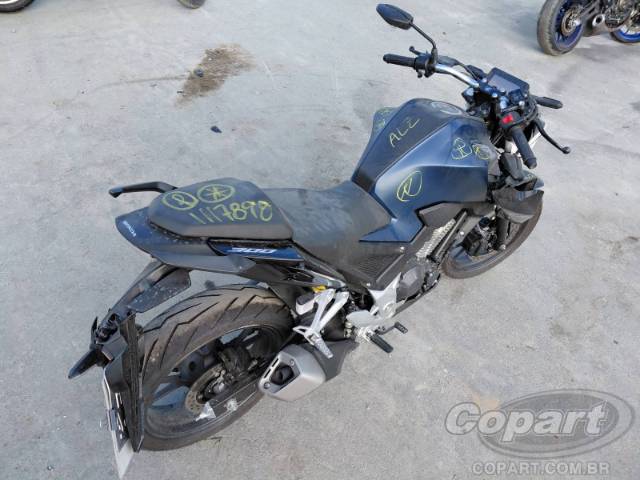 2025 HONDA CB 300F 