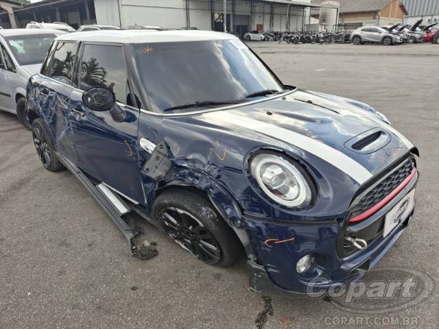 2019 MINI COOPER 