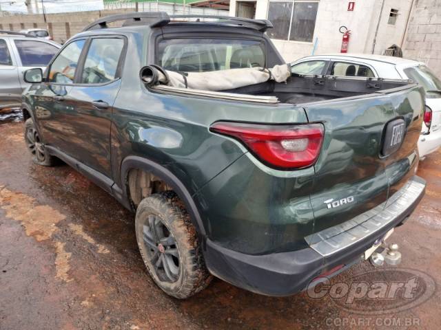 2017 FIAT TORO 