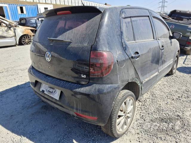 2011 VOLKSWAGEN FOX 