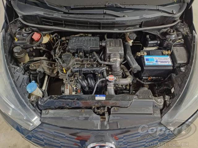 2015 HYUNDAI HB20S 