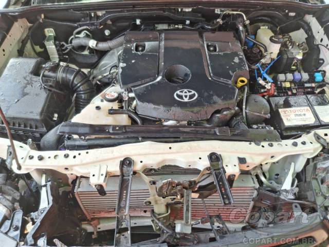 2025 TOYOTA HILUX CD 