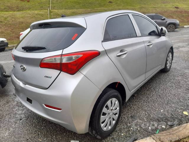2015 HYUNDAI HB20 