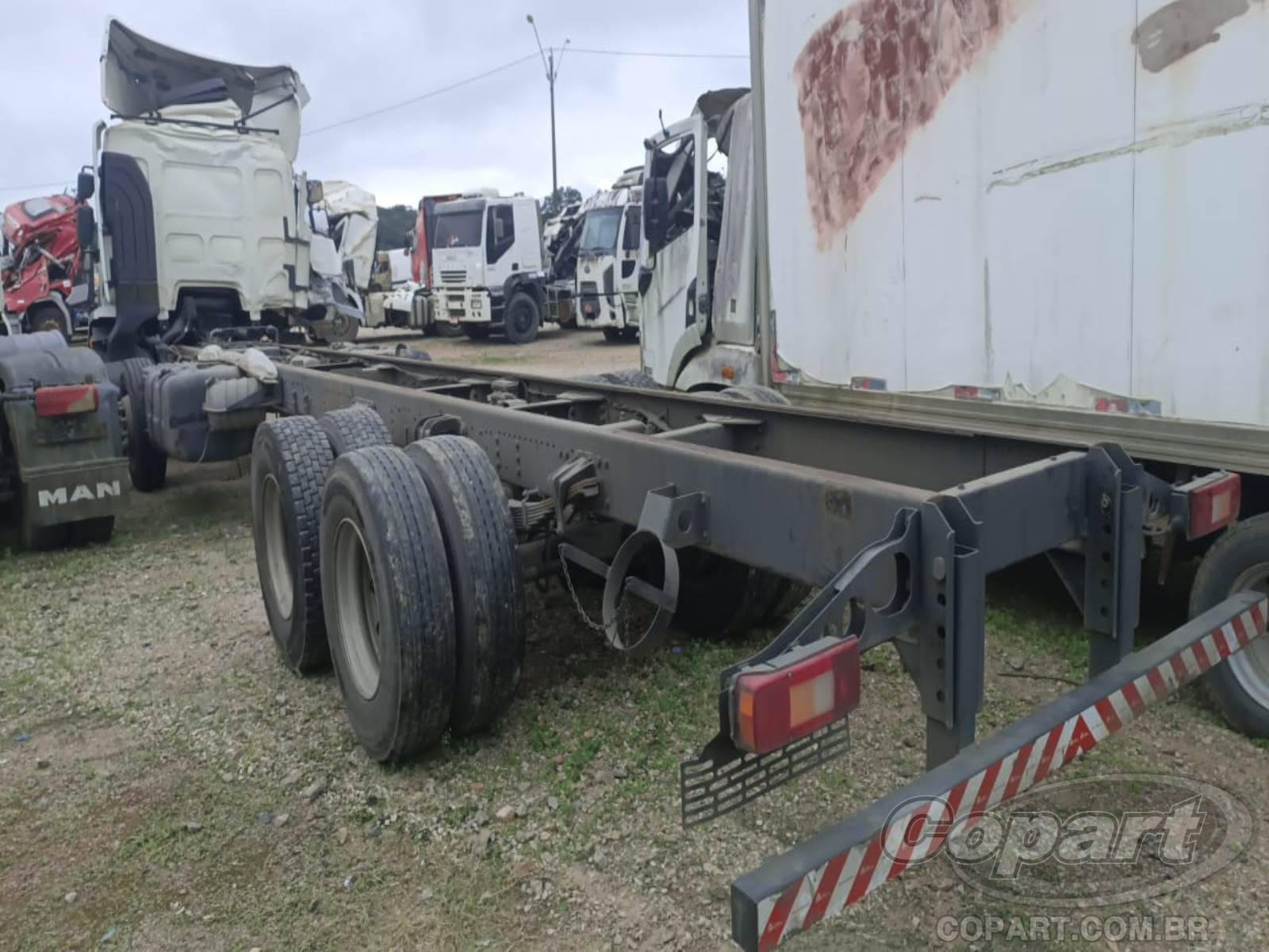 2024 VOLVO VM — foto 3 de 11