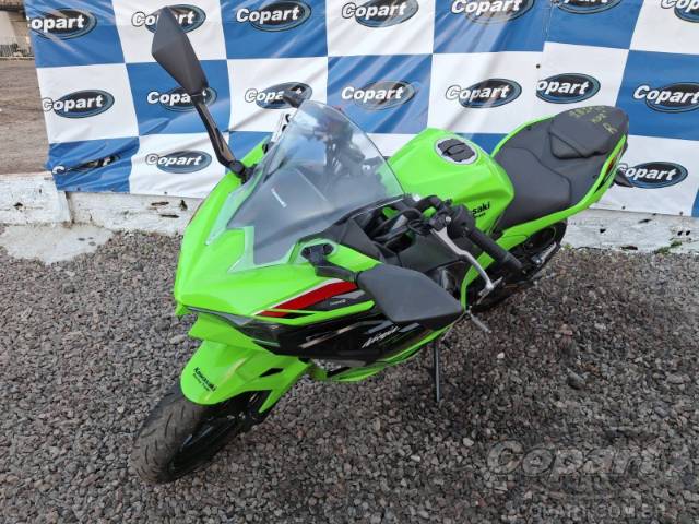 2025 KAWASAKI NINJA 500 