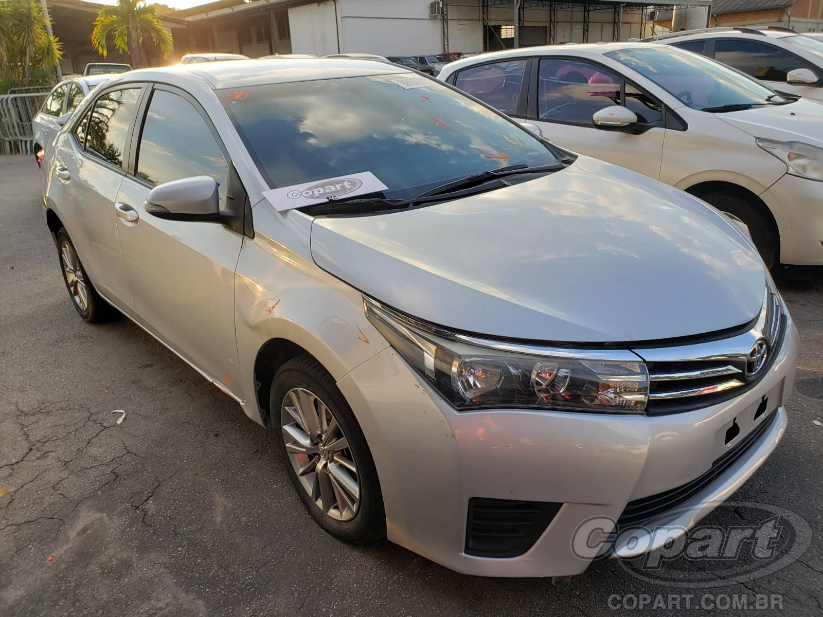 Veículo Toyota Corolla Toyota Corolla GLi CVT 1.8 16V Dual VVT-i 2017 Pequena Monta 2017 em leilão