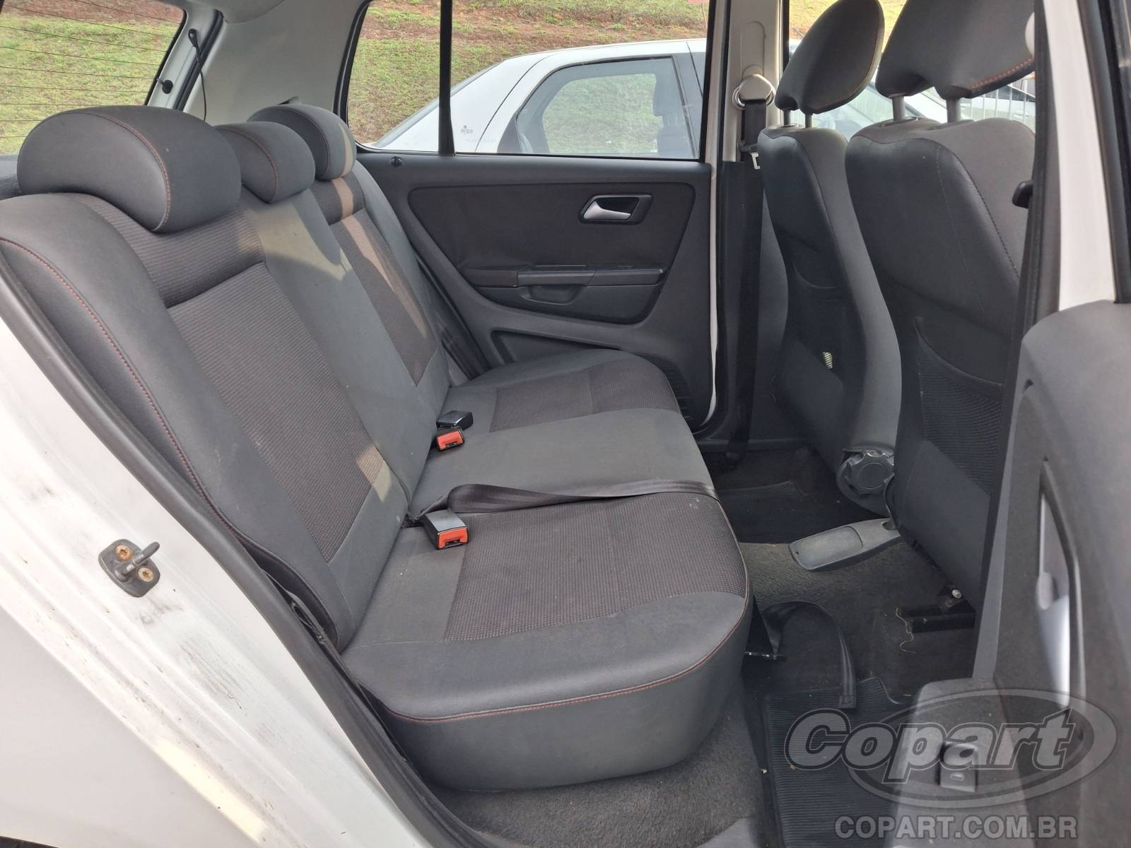 2012 VOLKSWAGEN FOX — foto 6 de 13