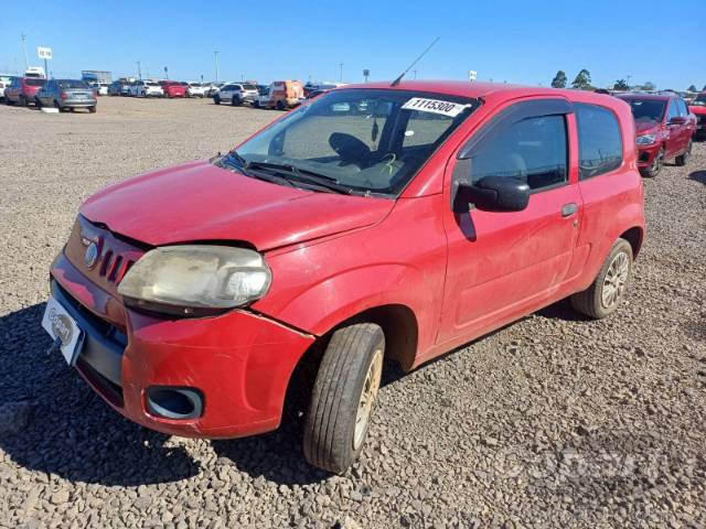 2013 FIAT UNO 