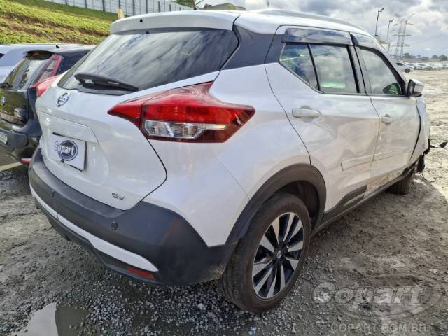 2019 NISSAN KICKS 