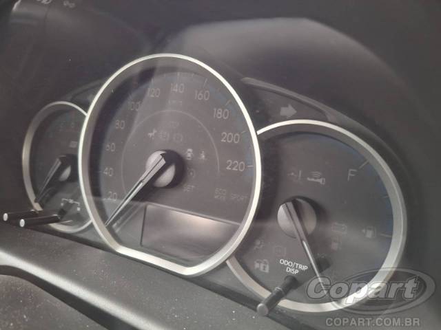 2023 TOYOTA YARIS SEDA 