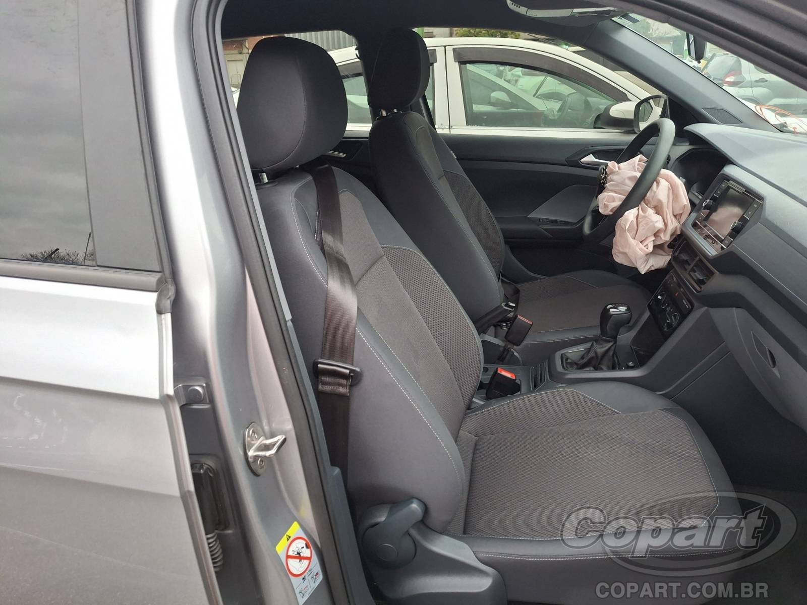 2024 VOLKSWAGEN T-CROSS — foto 5 de 10
