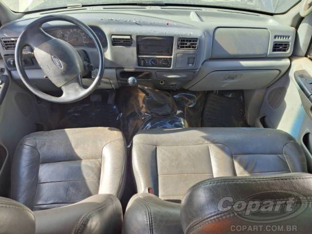 2005 FORD F-250 CD 