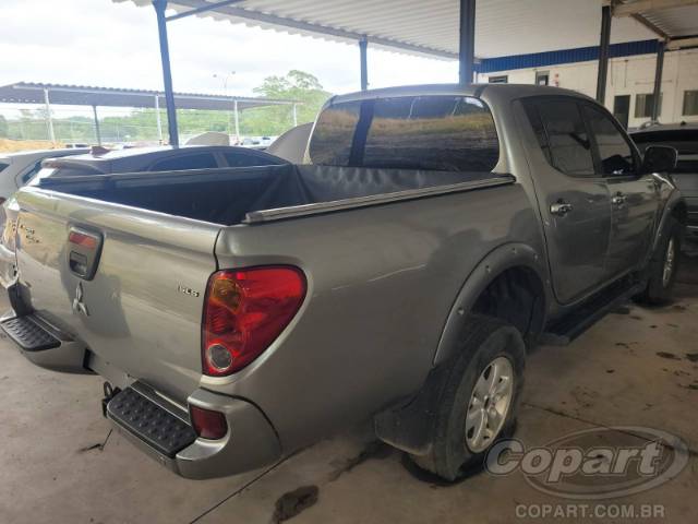 2013 MITSUBISHI L200 TRITON 