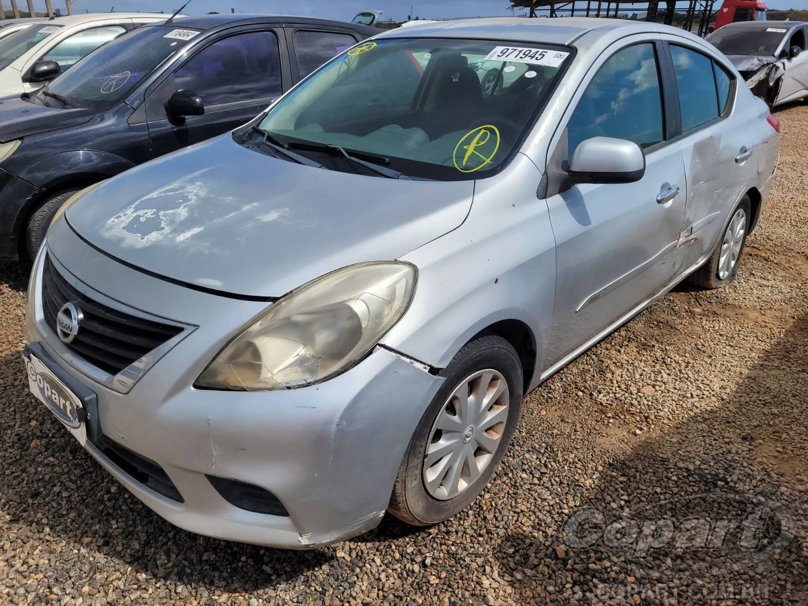 Foto 2: 2012 NISSAN VERSA