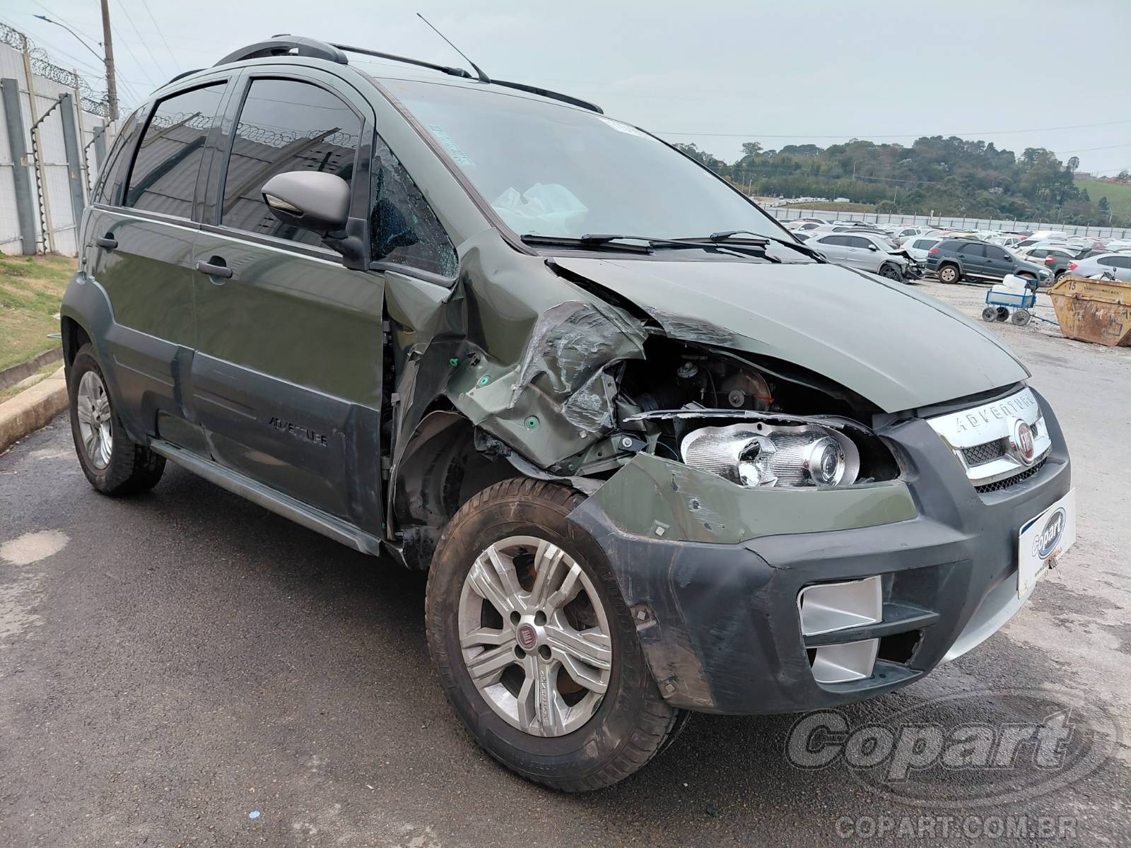 Veículo Fiat Idea Fiat Idea Adventure 1.8 16V E.torQ 2012 Colisão 2012 em leilão