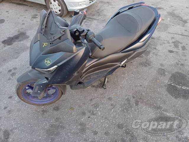 2024 YAMAHA XMAX 