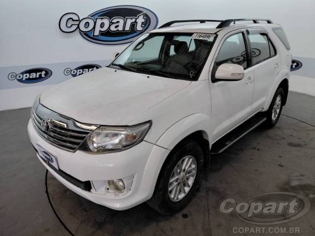 2013 TOYOTA HILUX SW4 