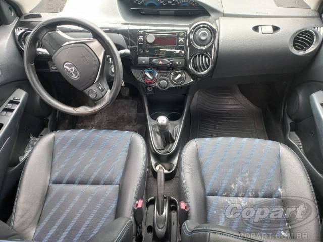 2015 TOYOTA ETIOS SEDA 