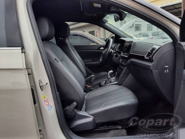 2025 VOLKSWAGEN T-CROSS 