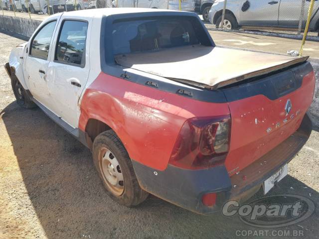 2018 RENAULT DUSTER OROCH 