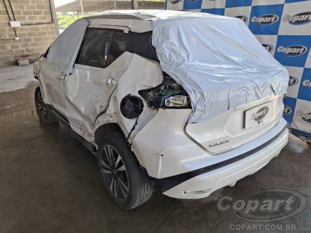 2024 NISSAN KICKS 
