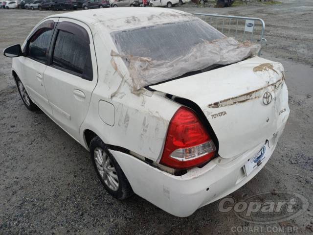 2016 TOYOTA ETIOS SEDA 