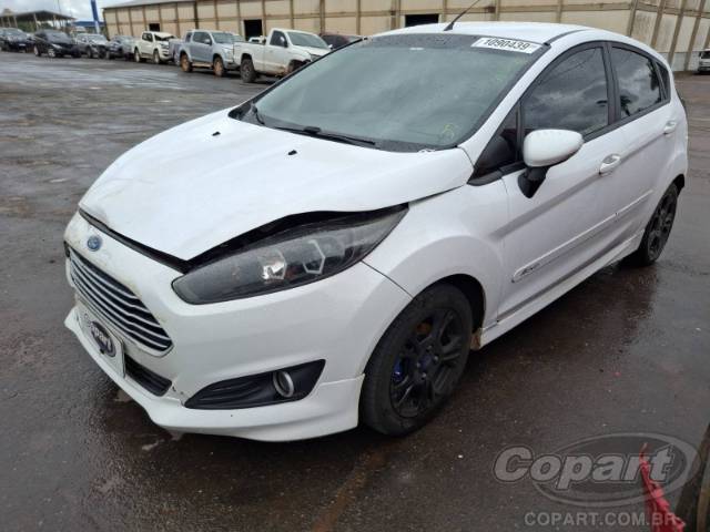 2015 FORD FIESTA 