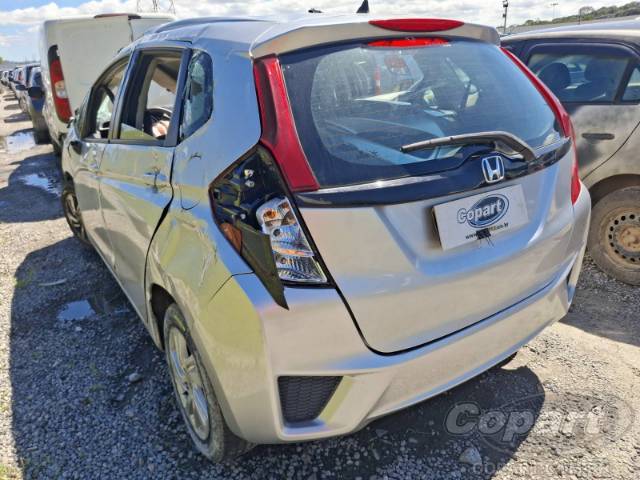 2016 HONDA FIT 