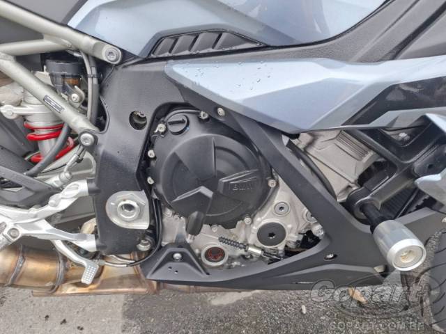 2026 BMW S 1000 