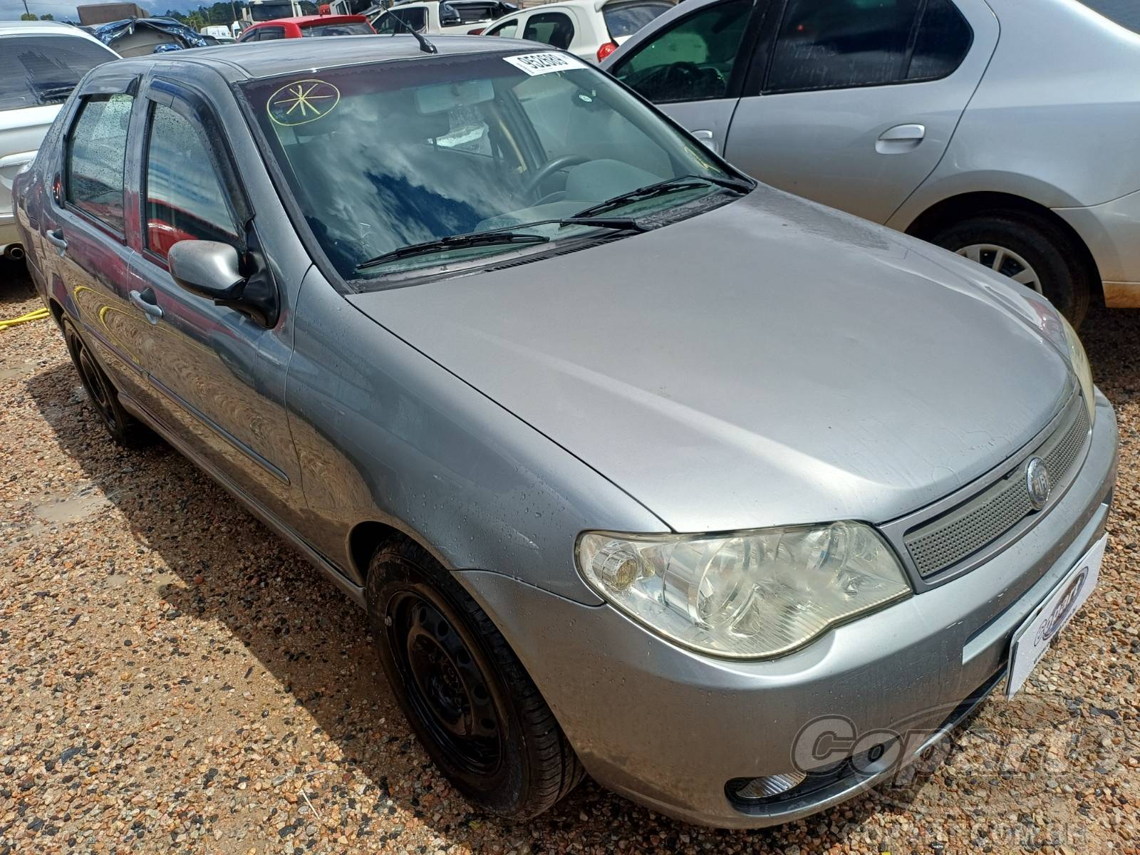 Veículo Fiat Siena FIAT SIENA ELX 1.3 2005 Colisão Média Monta 2005 em leilão