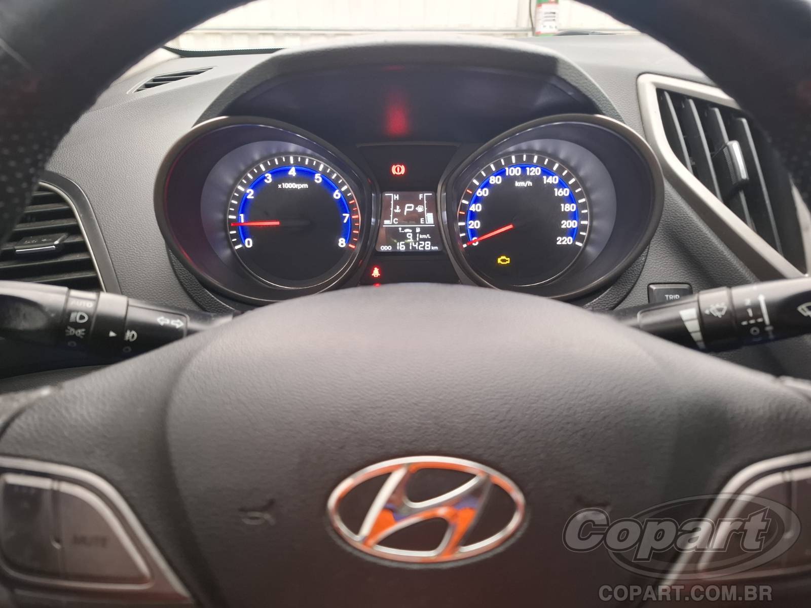 Foto 8 de 10: 2015 HYUNDAI HB20S