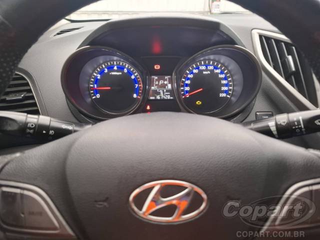 2015 HYUNDAI HB20S 