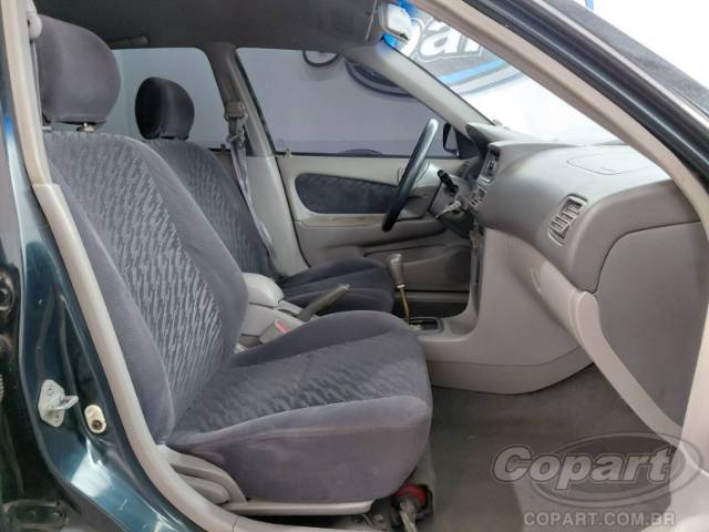 2001 TOYOTA COROLLA 