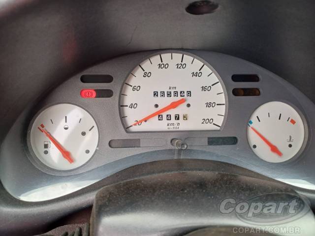 2002 CHEVROLET CORSA 