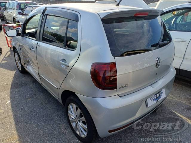 2010 VOLKSWAGEN FOX 