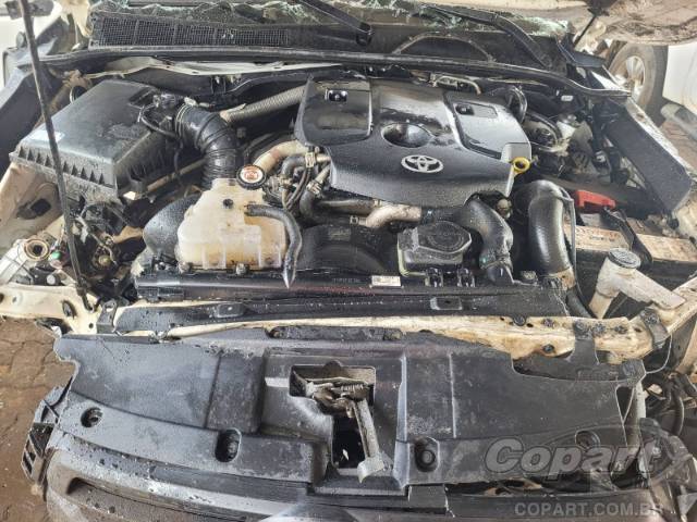 2024 TOYOTA HILUX CD 